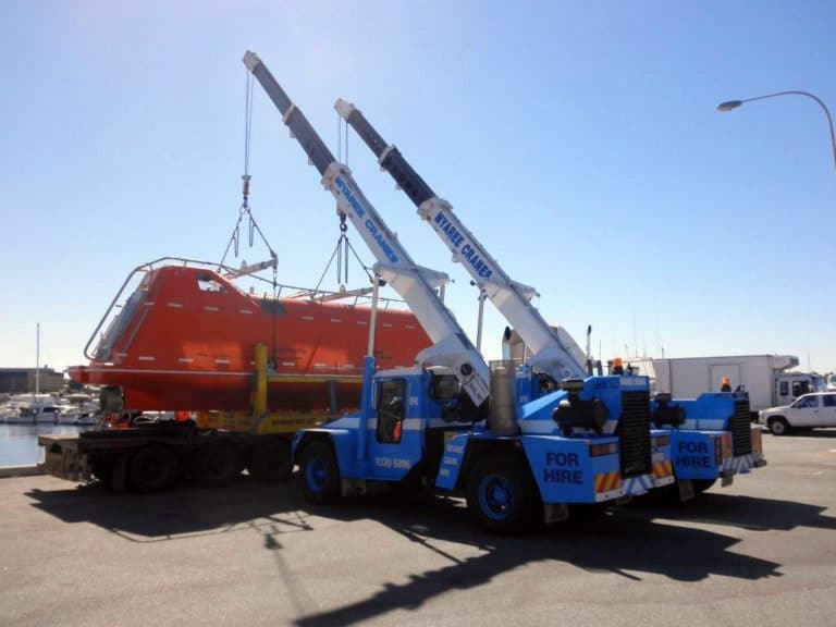 Dual Lifting Survival Craft Using Two Mobile Cranes